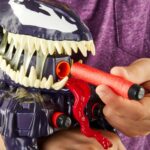 Marvel Spider-Man VenomVersus Blaster Marvel's Venom Strike - immagine 3