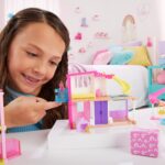 Playset Casa Delle Bambole Barbie Mini Barbieland Con Bambola Da 3,8 Cm, Mobili E Accessori