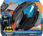 DC Comics Batman Ninja Batwing con Blaster Proiettile